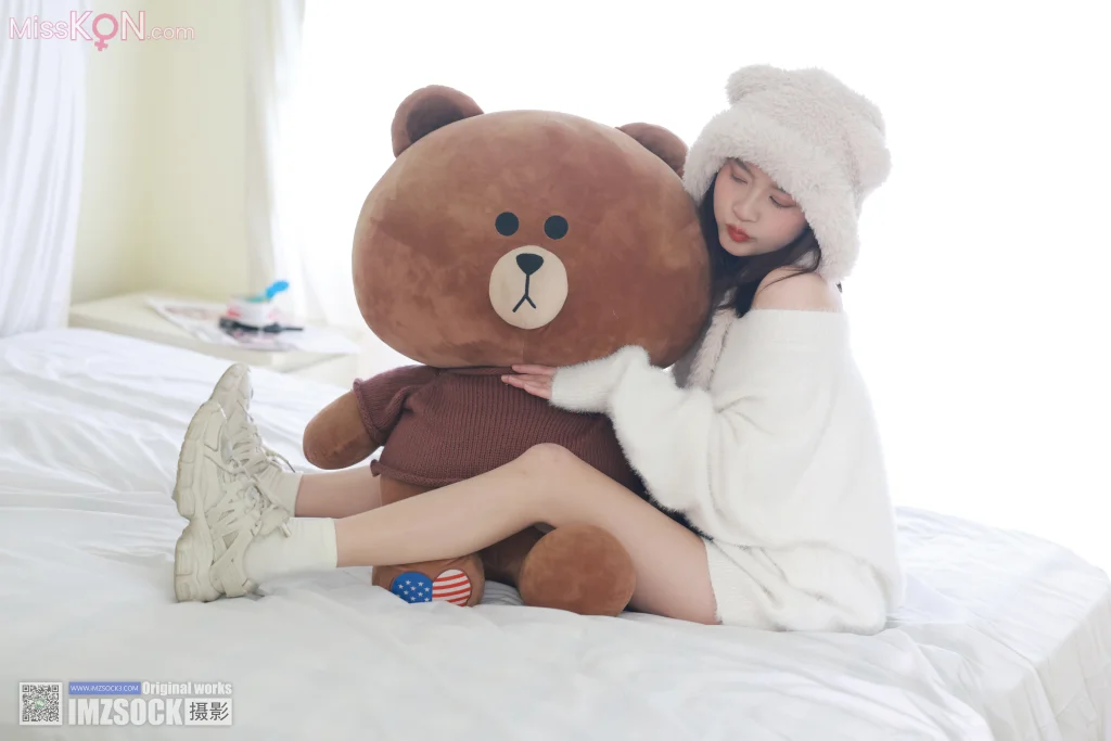 [MZSOCK爱美足] No.327: 小点心 (146 photos + 1 video)