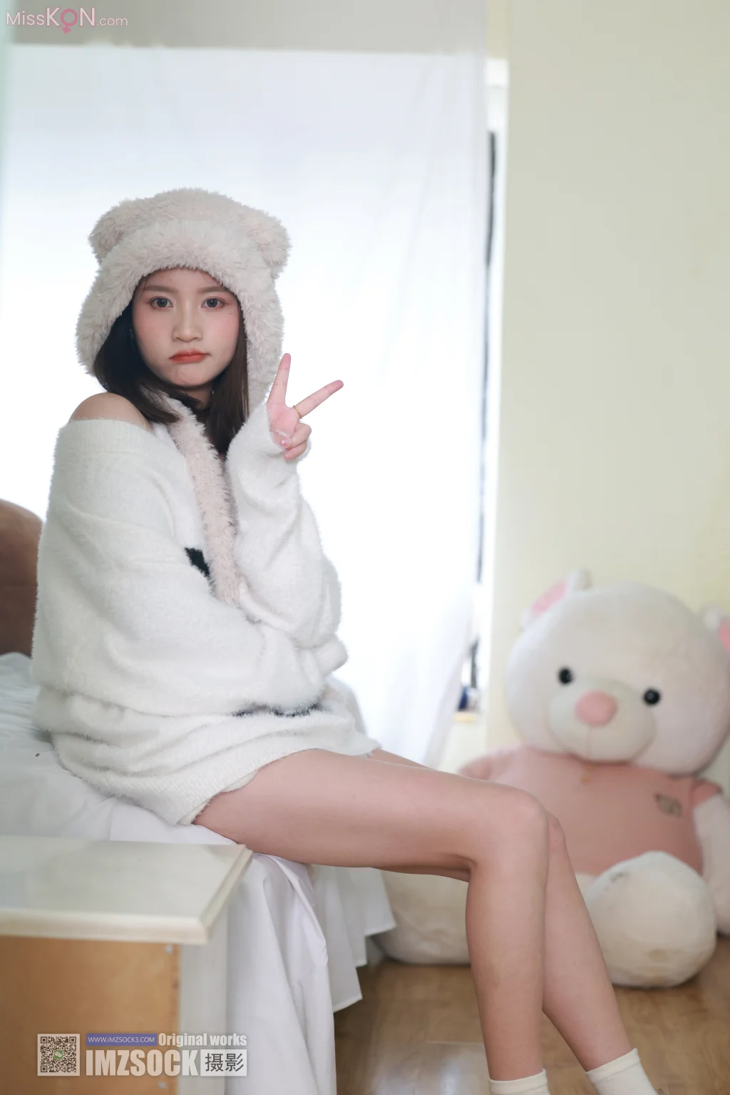 [MZSOCK爱美足] No.327: 小点心 (146 photos + 1 video) – Page 2