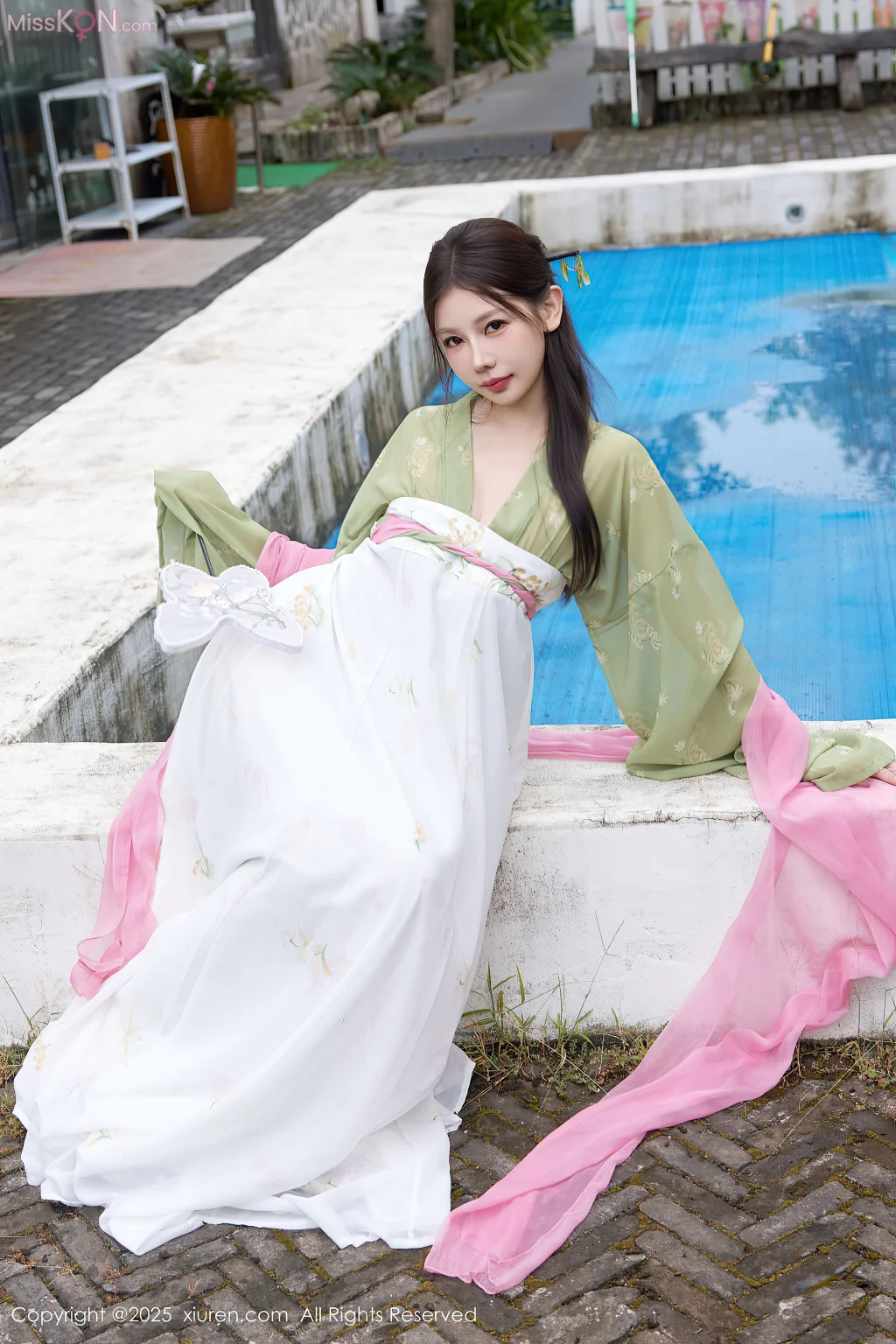 XIUREN No.10834: Yin Tian Tian (尹甜甜sunny) (84 photos)