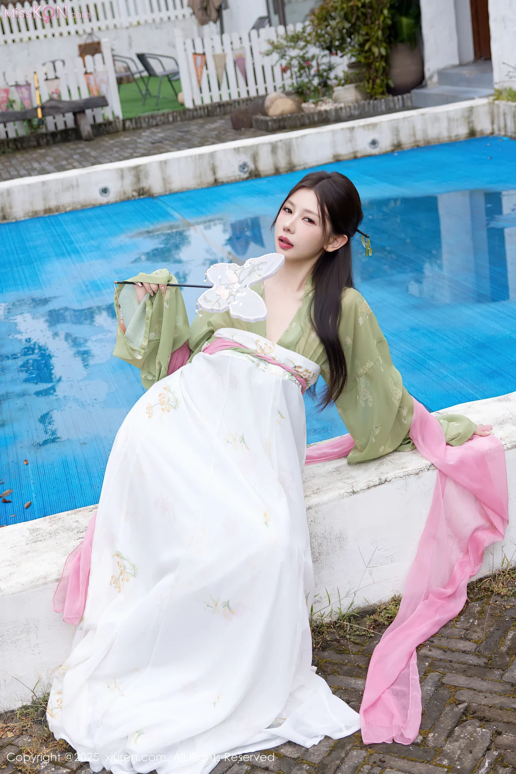 XIUREN No.10834: Yin Tian Tian (尹甜甜sunny) (84 photos)