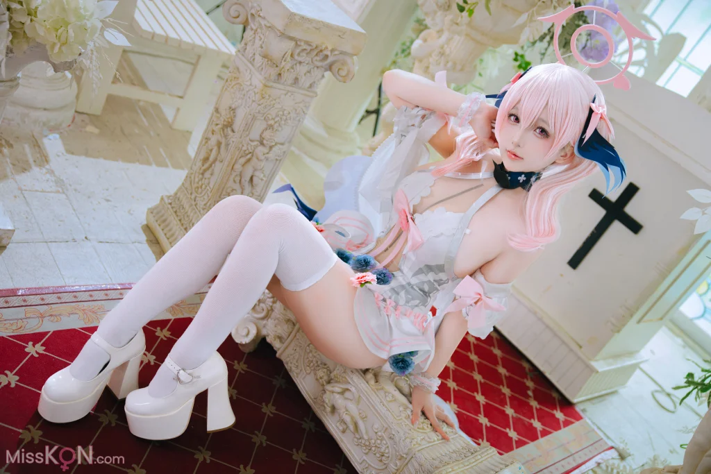 Coser@日奈娇: 蔚蓝档案 下江小春花嫁 (26 photos)