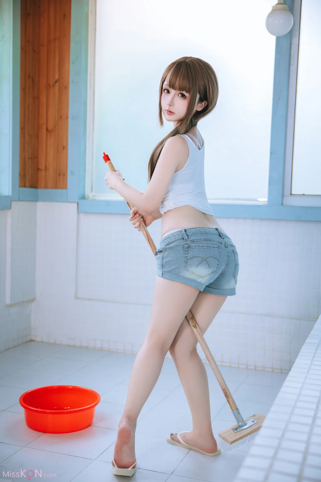 Coser@日奈娇: 男浴室保洁员 (175 photos + 5 videos)