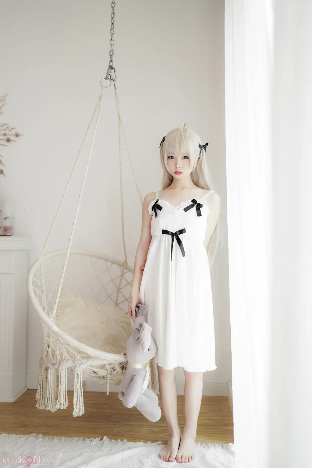 Coser@十万珍吱伏特: 穹妹白裙 (23 photos)