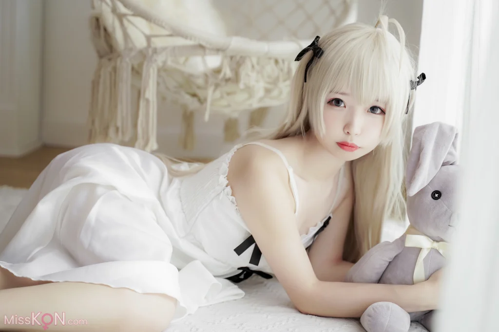 Coser@十万珍吱伏特: 穹妹白裙 (23 photos)