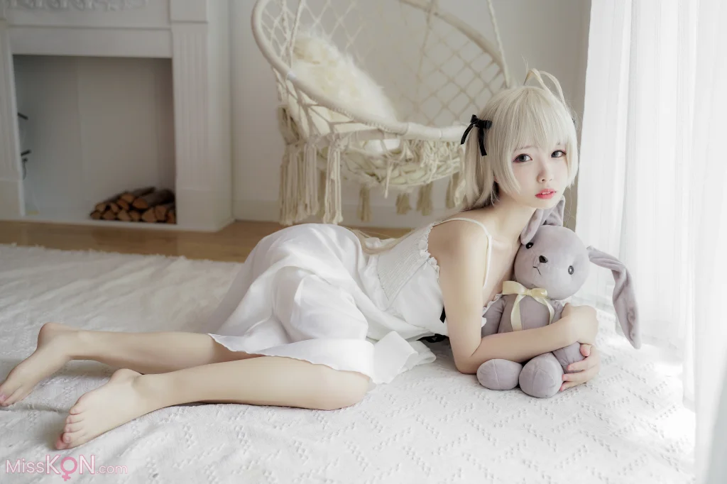 Coser@十万珍吱伏特: 穹妹白裙 (23 photos)