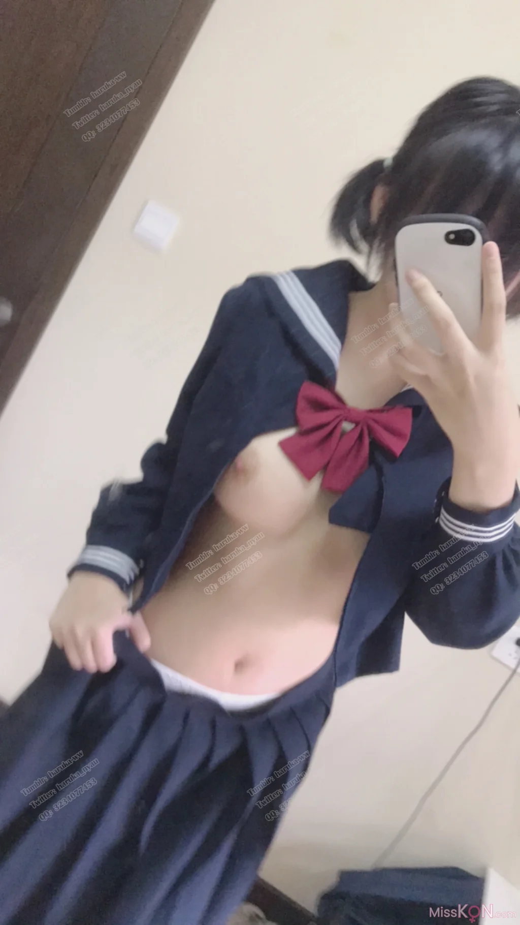 Coser@悠宝三岁: JK家中 (40 photos) – Page 2