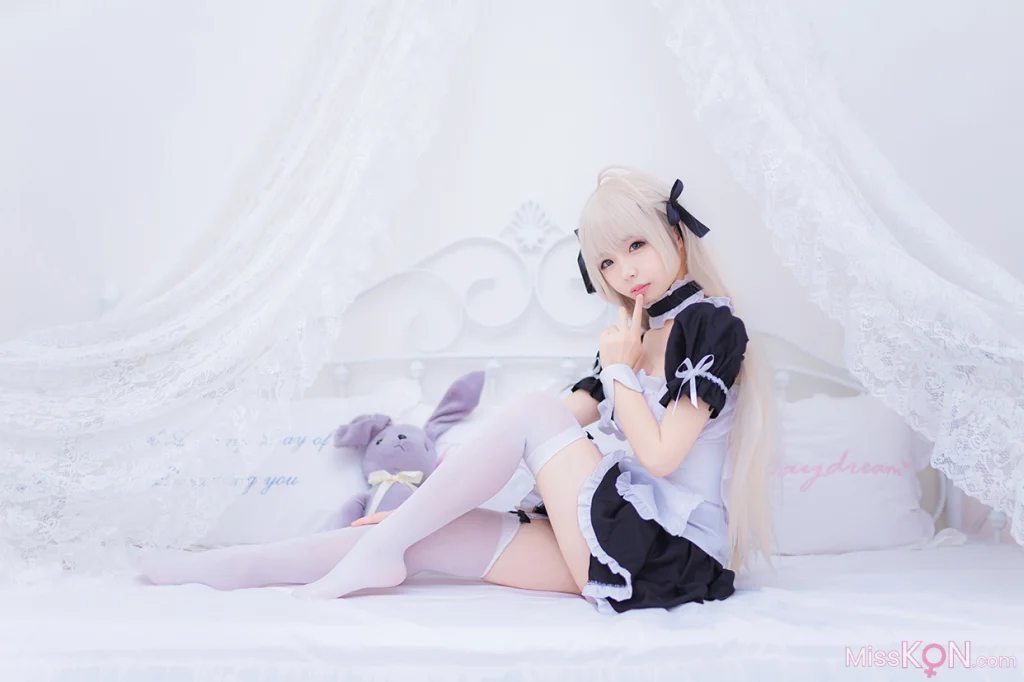 Coser@十万珍吱伏特: 珍吱小萝莉 (35 photos)