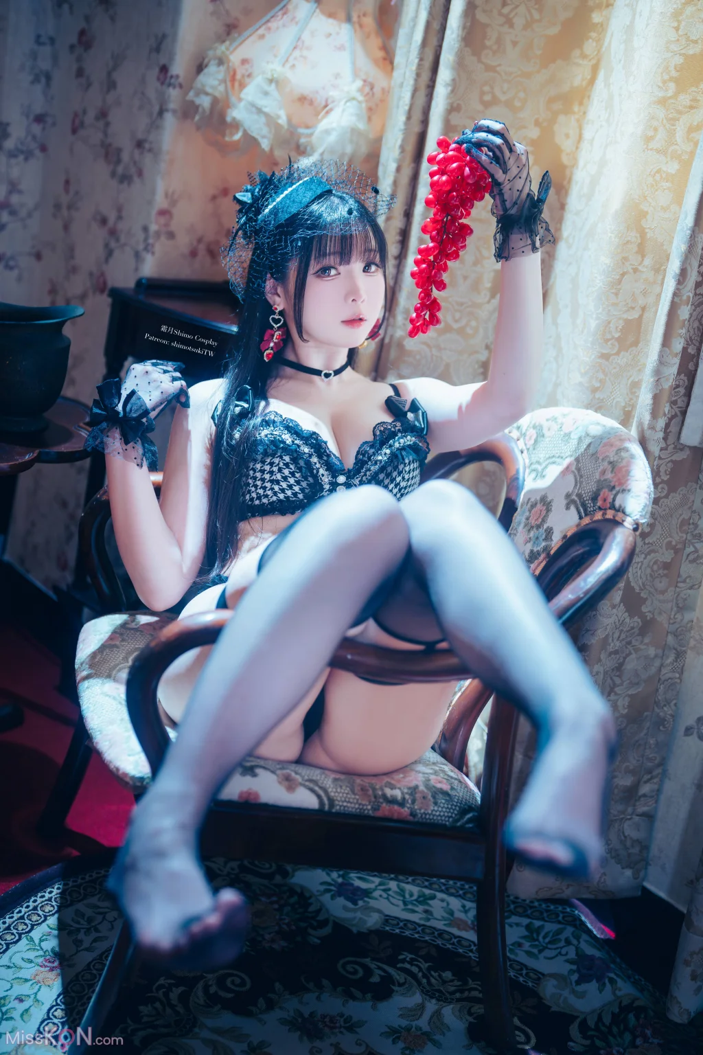 Coser@霜月shimo: 2025年09月订阅 千鳥格内衣 Houndstooth Underwear (22 photos + 4 videos) – Page 2