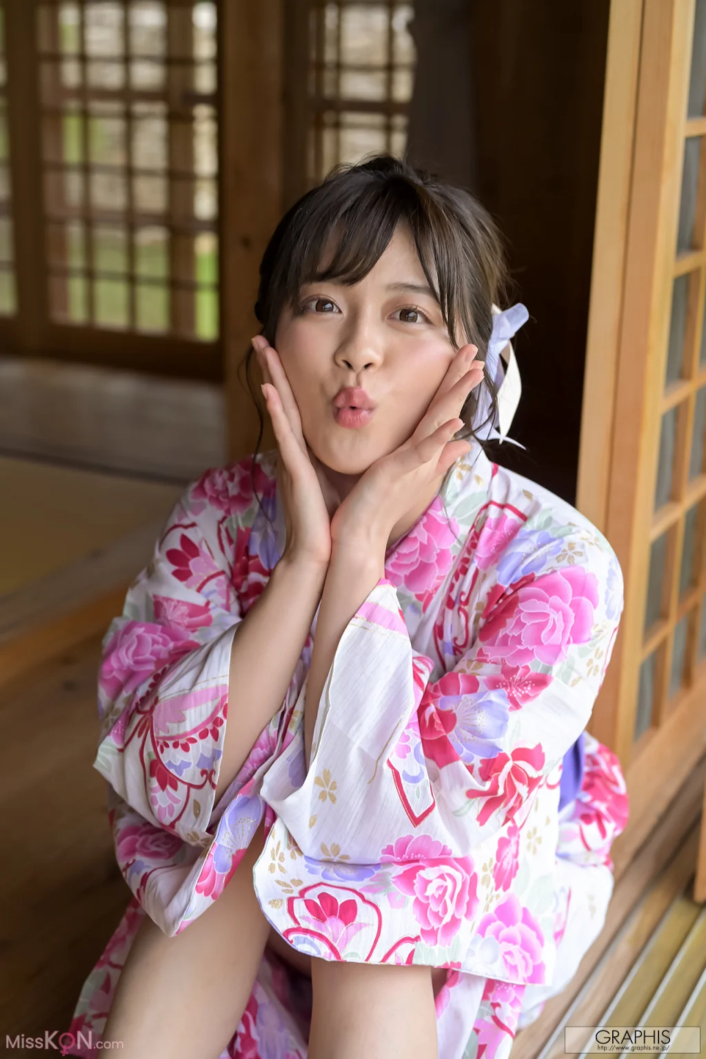 [JP] Aika Yumeno (夢乃あいか) & Aika Yamagishi (山岸绮花) & 8 Others: [Graphis] SPECIAL ‘YUKATA’ MIXTURE 002 (121 photos) – Page 3