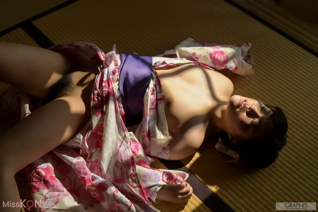 [JP] Aika Yumeno (夢乃あいか) & Aika Yamagishi (山岸绮花) & 8 Others: [Graphis] SPECIAL ‘YUKATA’ MIXTURE 002 (121 photos) – Page 3
