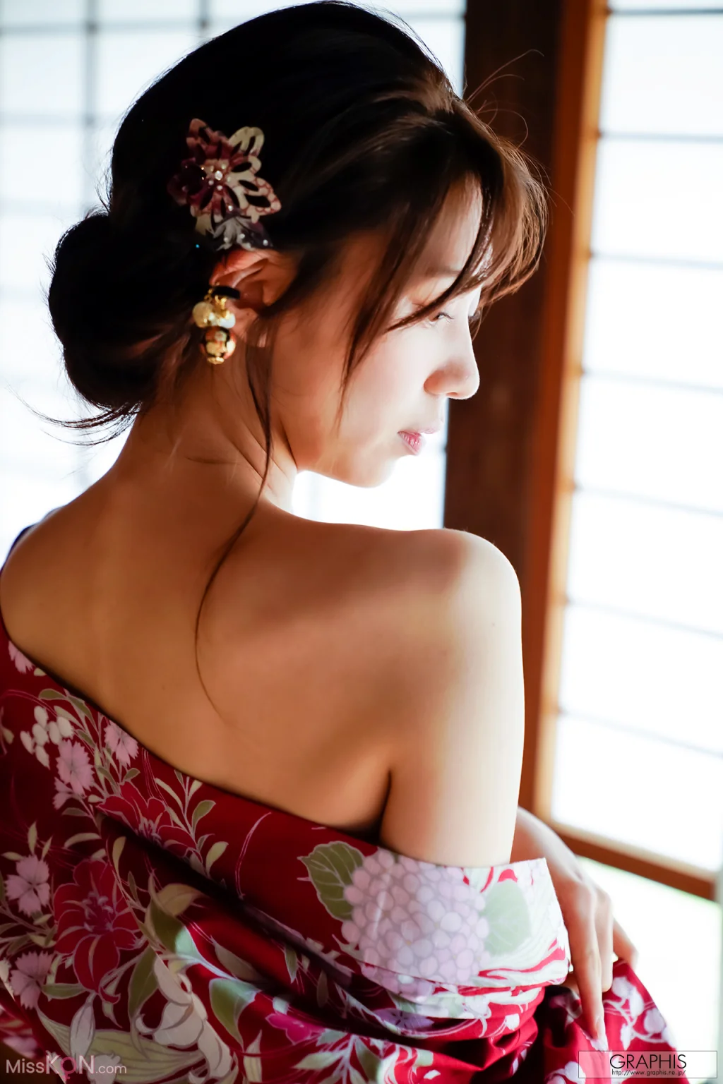 [JP] Aika Yumeno (夢乃あいか) & Aika Yamagishi (山岸绮花) & 8 Others: [Graphis] SPECIAL ‘YUKATA’ MIXTURE 002 (121 photos) – Page 4