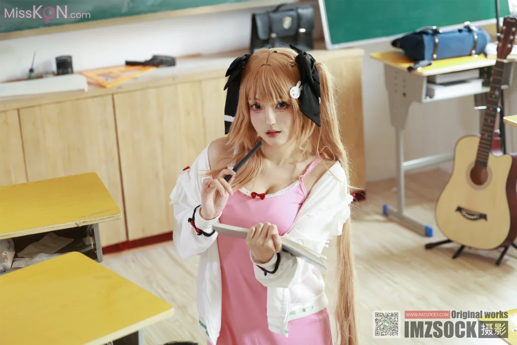 [MZSOCK爱美足] No.333: 茜茜 (94 photos + 1 video)