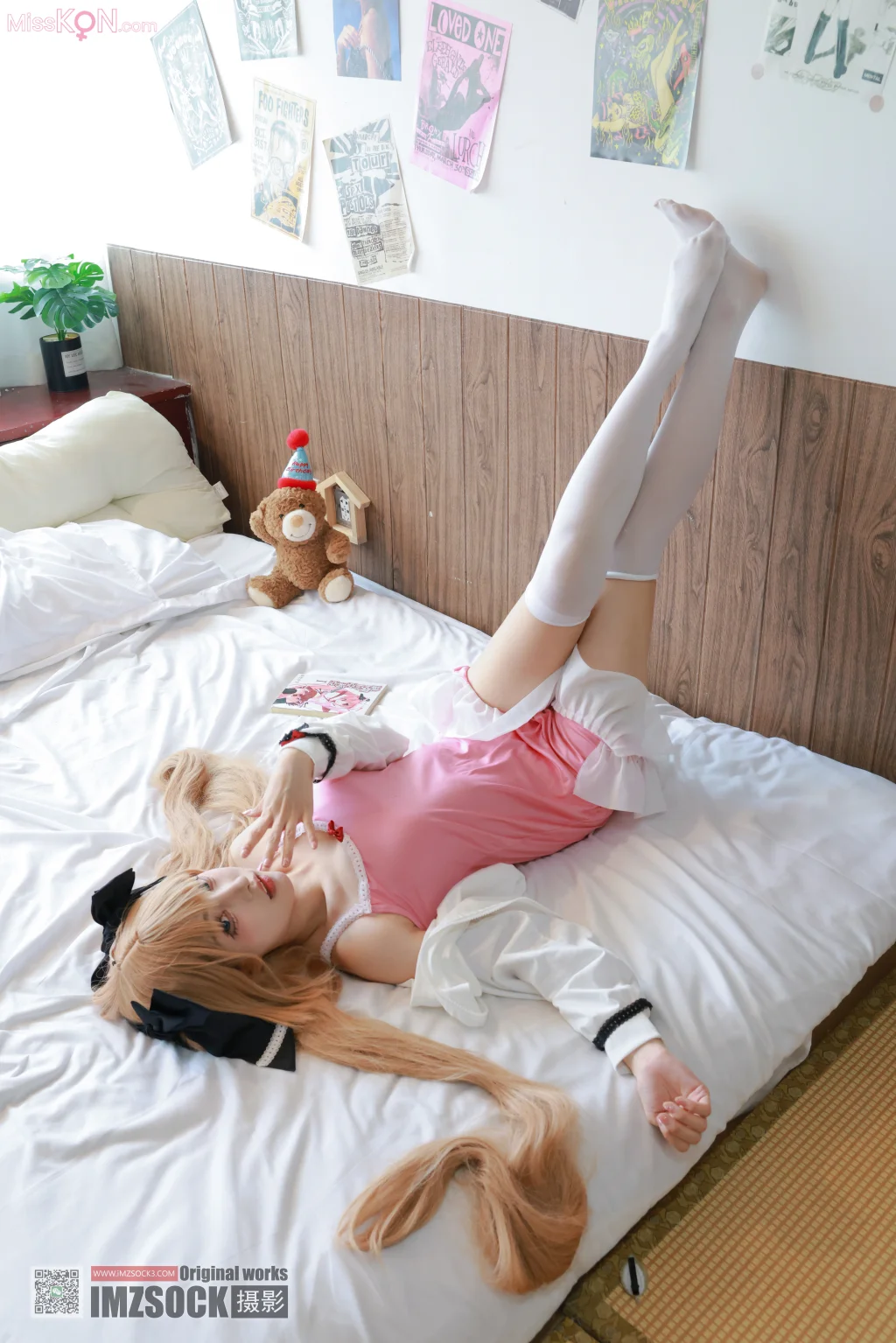 [MZSOCK爱美足] No.333: 茜茜 (94 photos + 1 video)