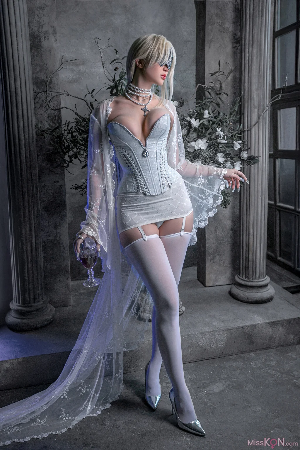Coser@Misaki Sai: Duchess (Elden Ring Nightreign) (40 photos)