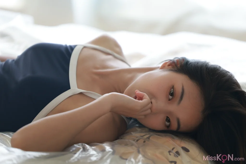 [MZSOCK爱美足] No.334: 晓禾 (66 photos)