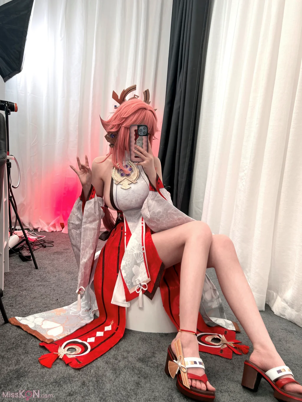 Coser@一色雨: 一点自拍 (26 photos)