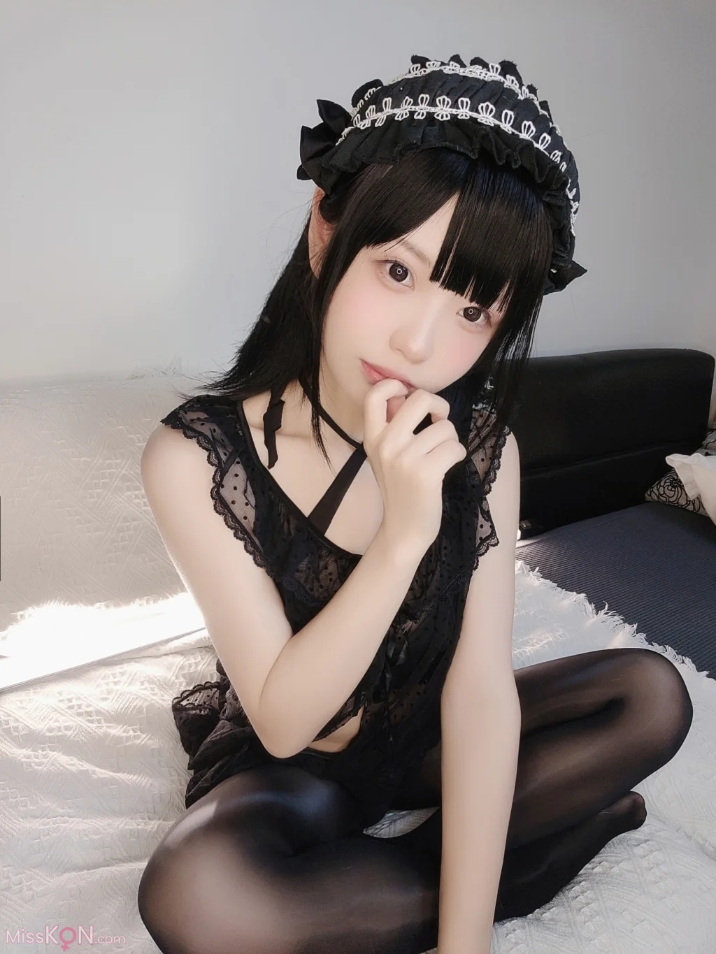 Coser@十万珍吱伏特: 黑兔 (60 photos) – Page 2