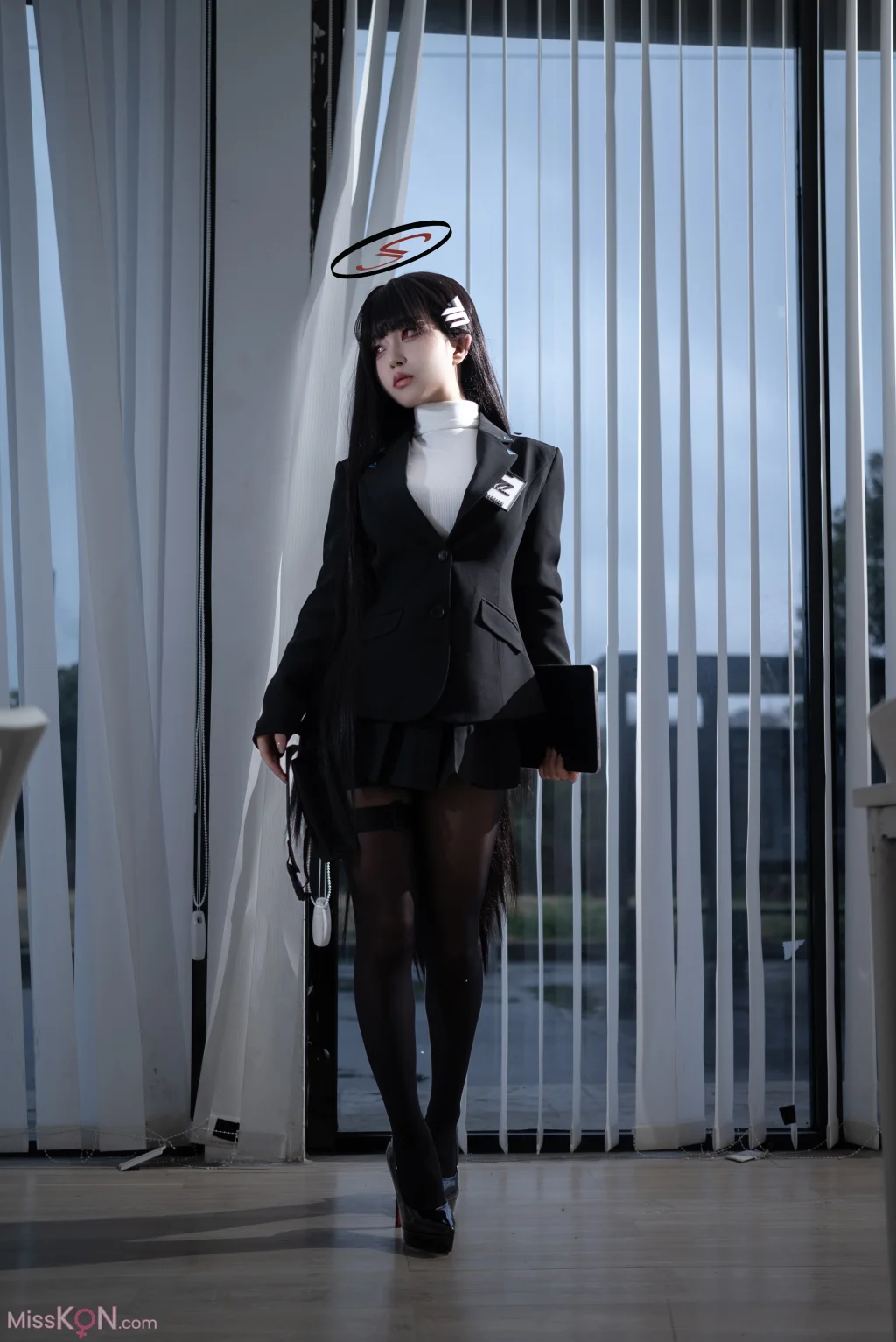 Coser@矢量鱼: 蔚蓝档案 调月莉音 黑丝OL (36 photos) – Page 2