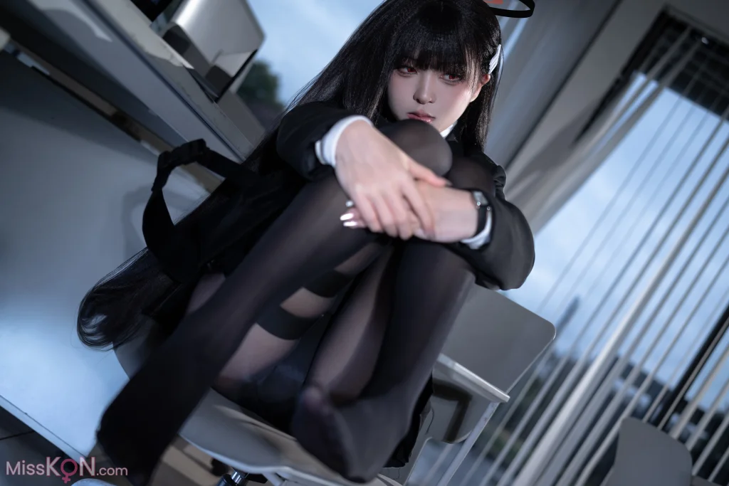 Coser@矢量鱼: 蔚蓝档案 调月莉音 黑丝OL (36 photos) – Page 2