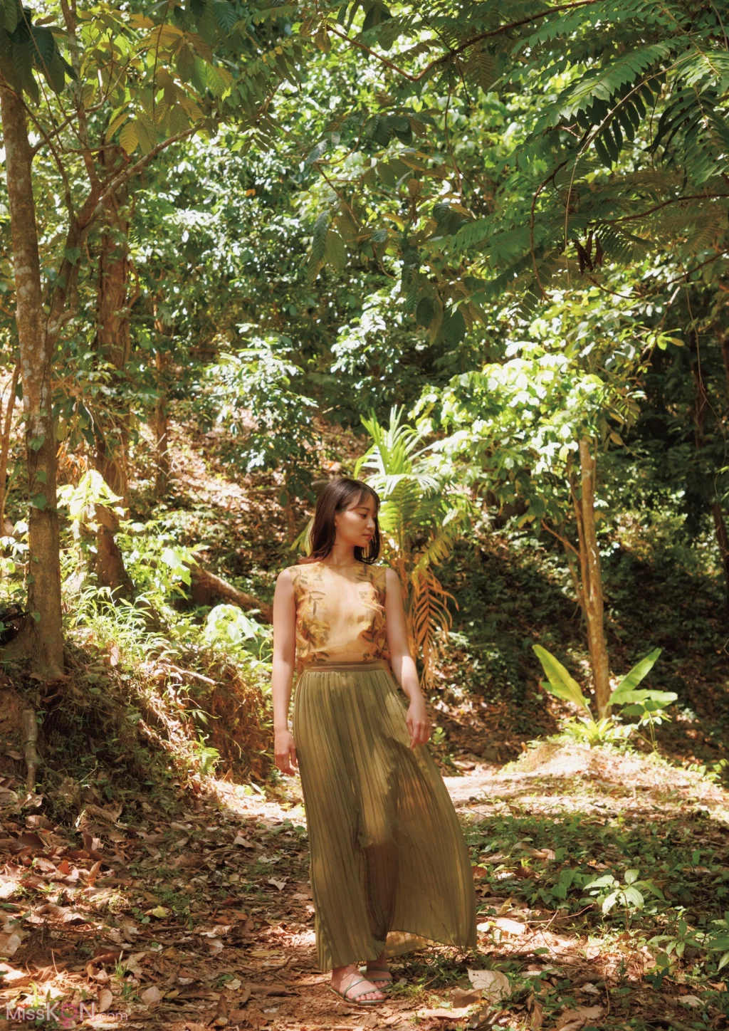 [JP] Nagao Mariya (永尾まりや): 【電子版だけの特典カット付き】写真集『Capricious』 (150 photos) – Page 2