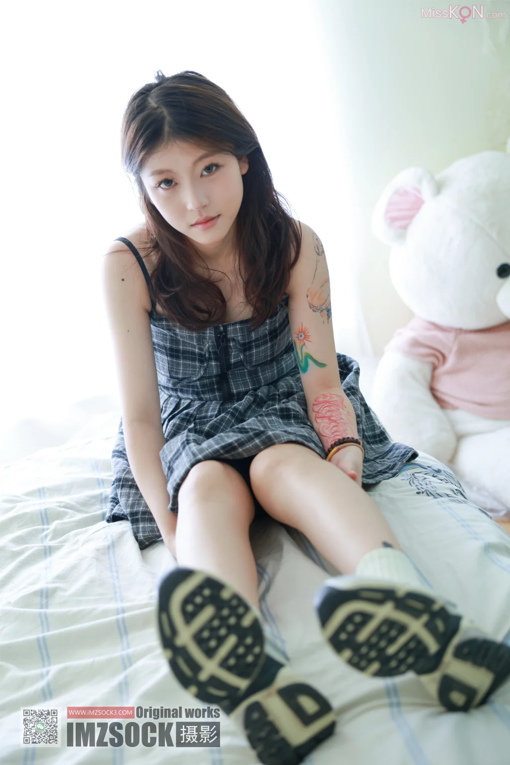 [MZSOCK爱美足] No.337: 毛毛 (183 photos + 1 video)