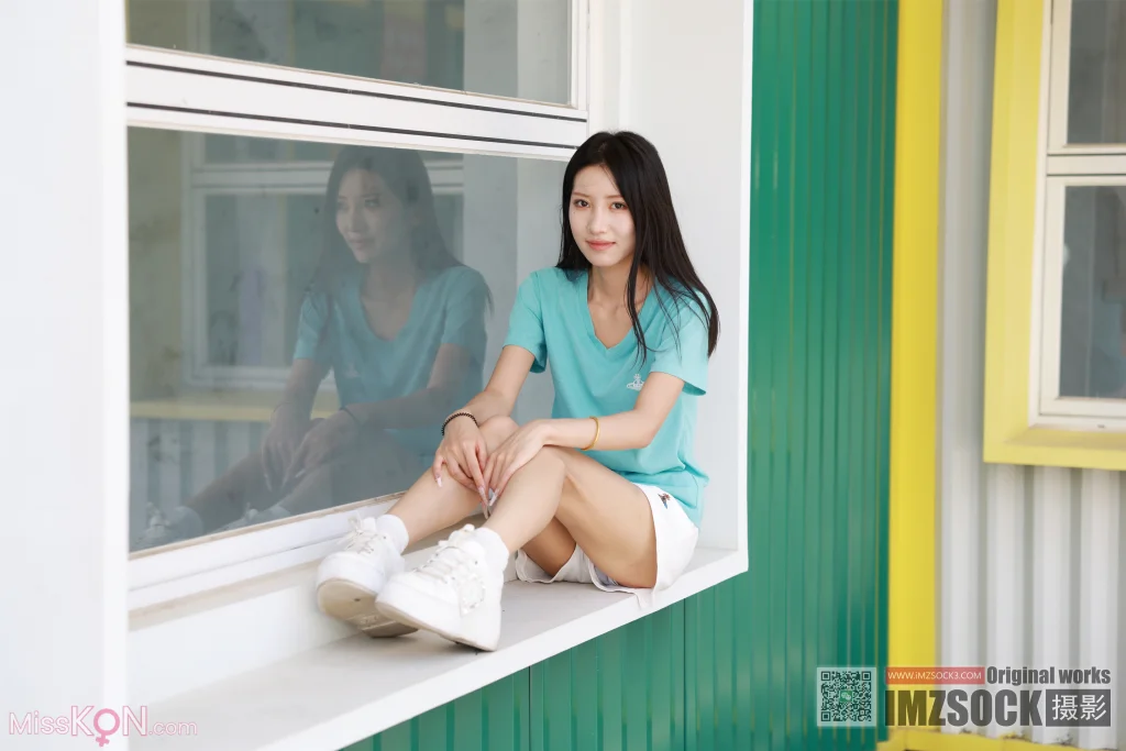 [MZSOCK爱美足] No.339: 微微 (126 photos + 1 video) – Page 2