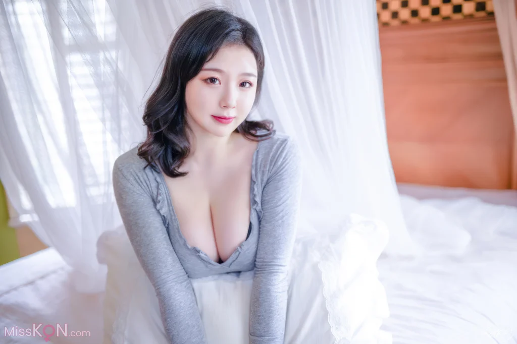 Coser@皮皮奶可可爱了啦: 房东太太 (50 photos) – Page 2