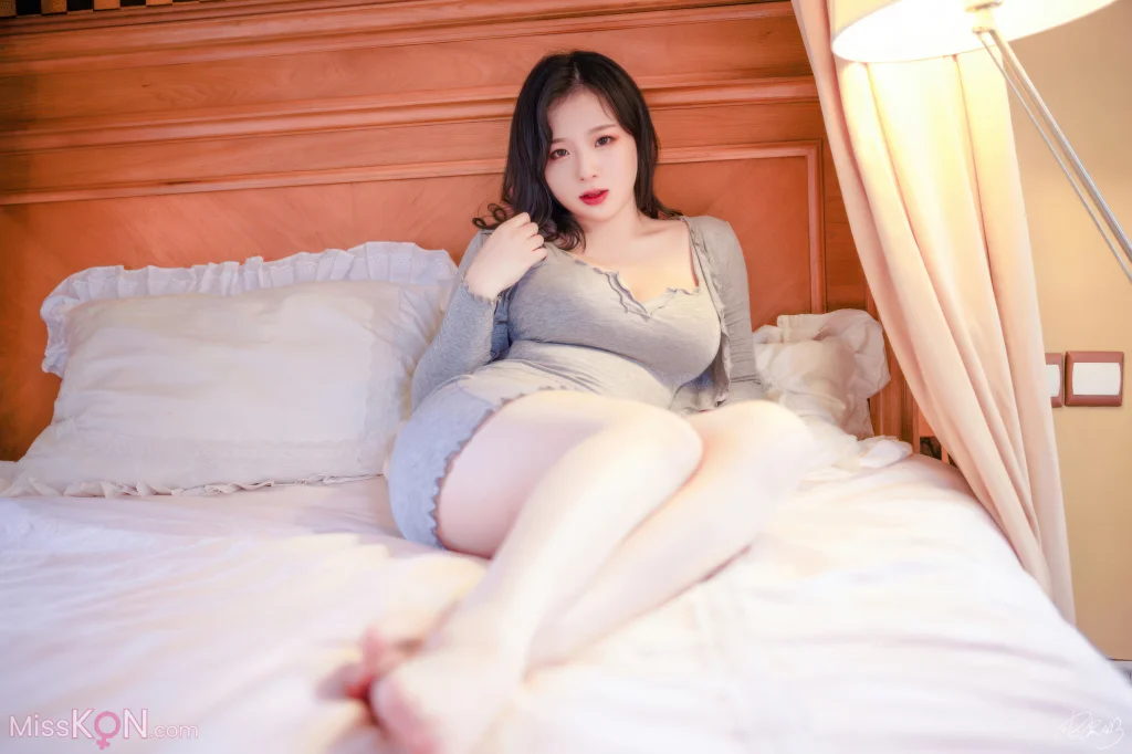 Coser@皮皮奶可可爱了啦: 房东太太 (50 photos) – Page 3