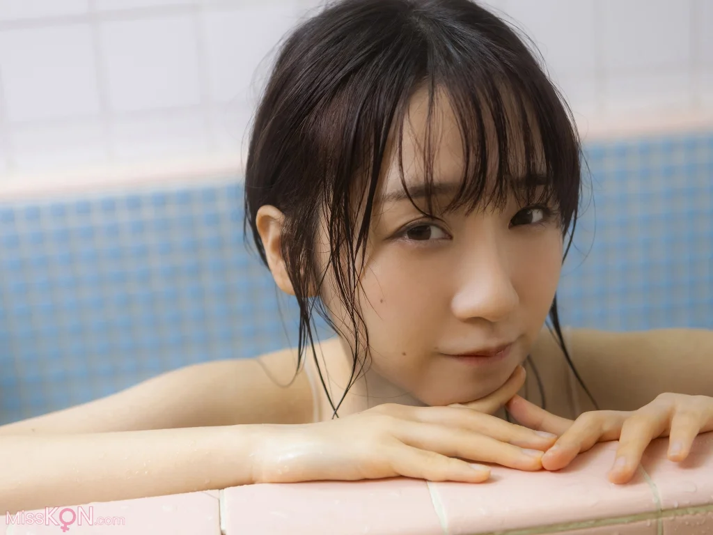 [JP] Moe Iori (伊織萌): 漫画アクションデジタル写真集 「一泊二日、一緒にいよう」 (67 photos) – Page 4