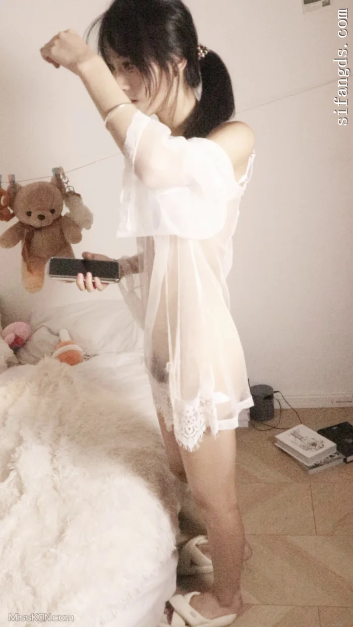 大学生私房: 嫩妹18岁 透视纱裙 Ep.001 (310 photos + 1 video) – Page 2