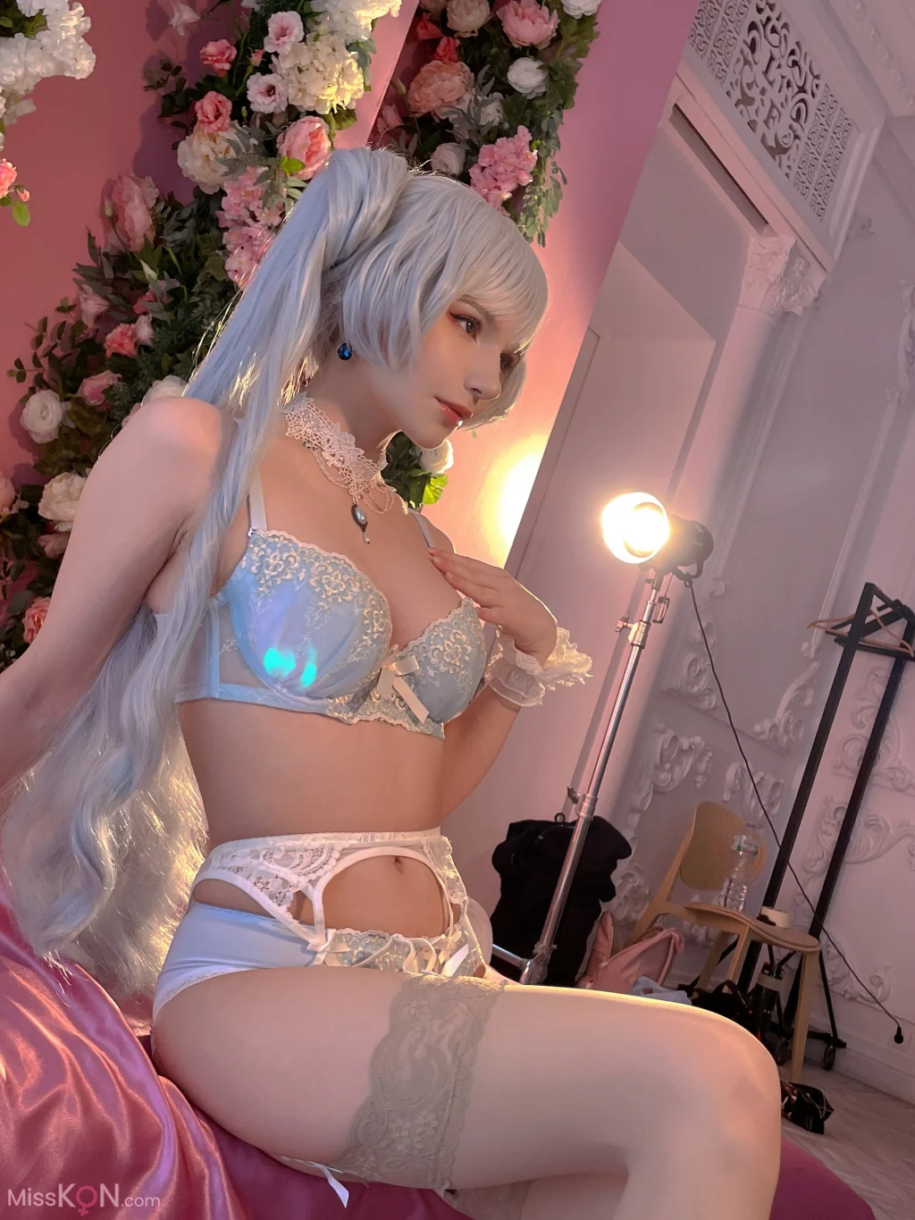 Coser@Michi Kyunn: Weiss in Flowers (60 photos) – Page 2
