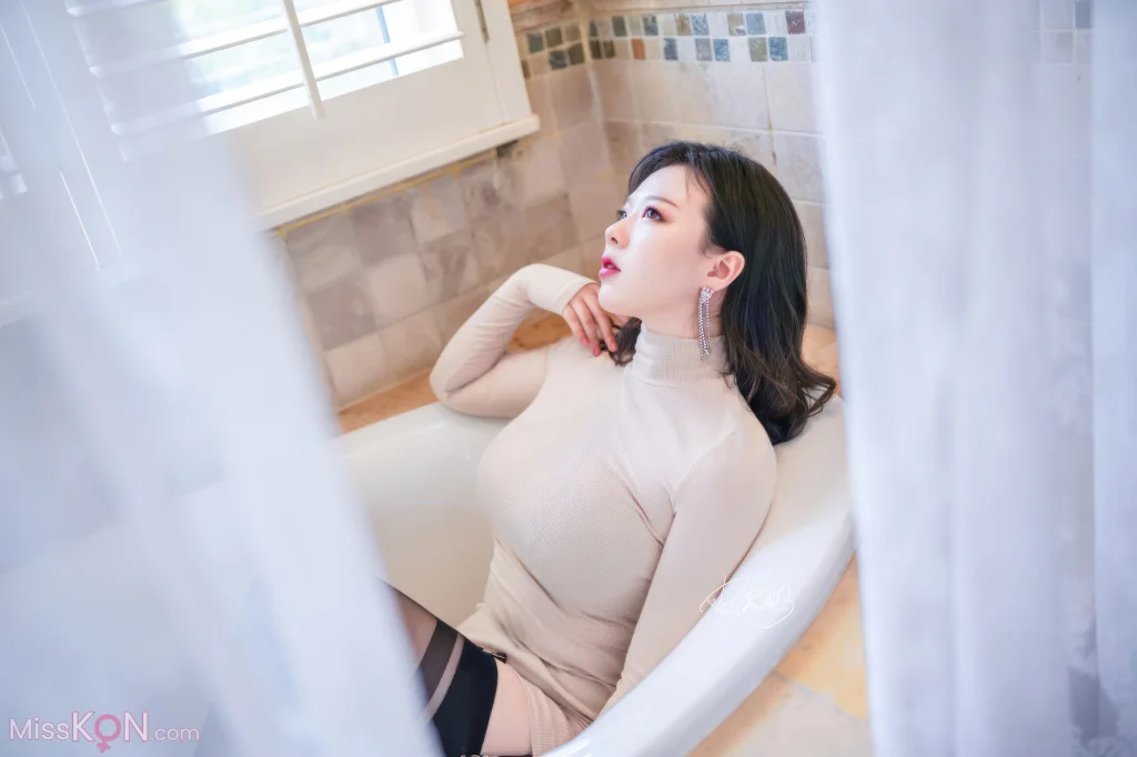 Coser@皮皮奶可可爱了啦: 裸色OL (24 photos) – Page 2