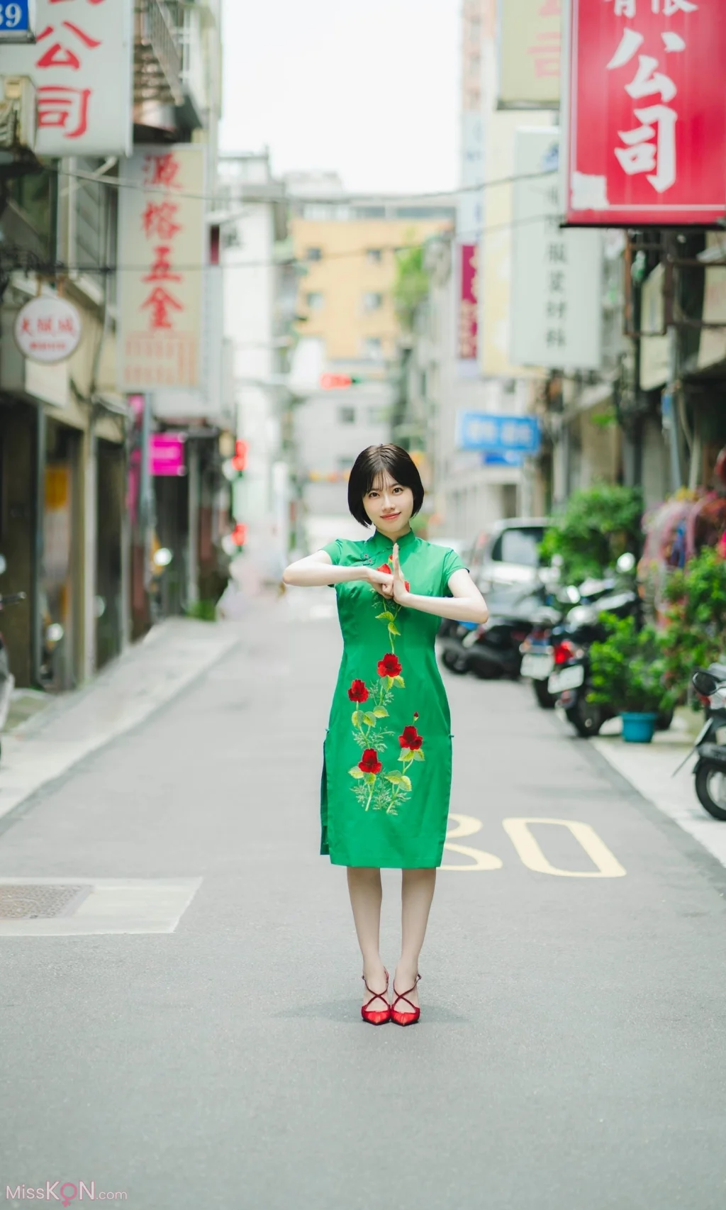 [JP] Karin Isobe (礒部花凜):『週プレ プラス！』アザーカット集「かりんとりっぷ～prologue～」 (週プレ PHOTO BOOK) (41 photos) – Page 2