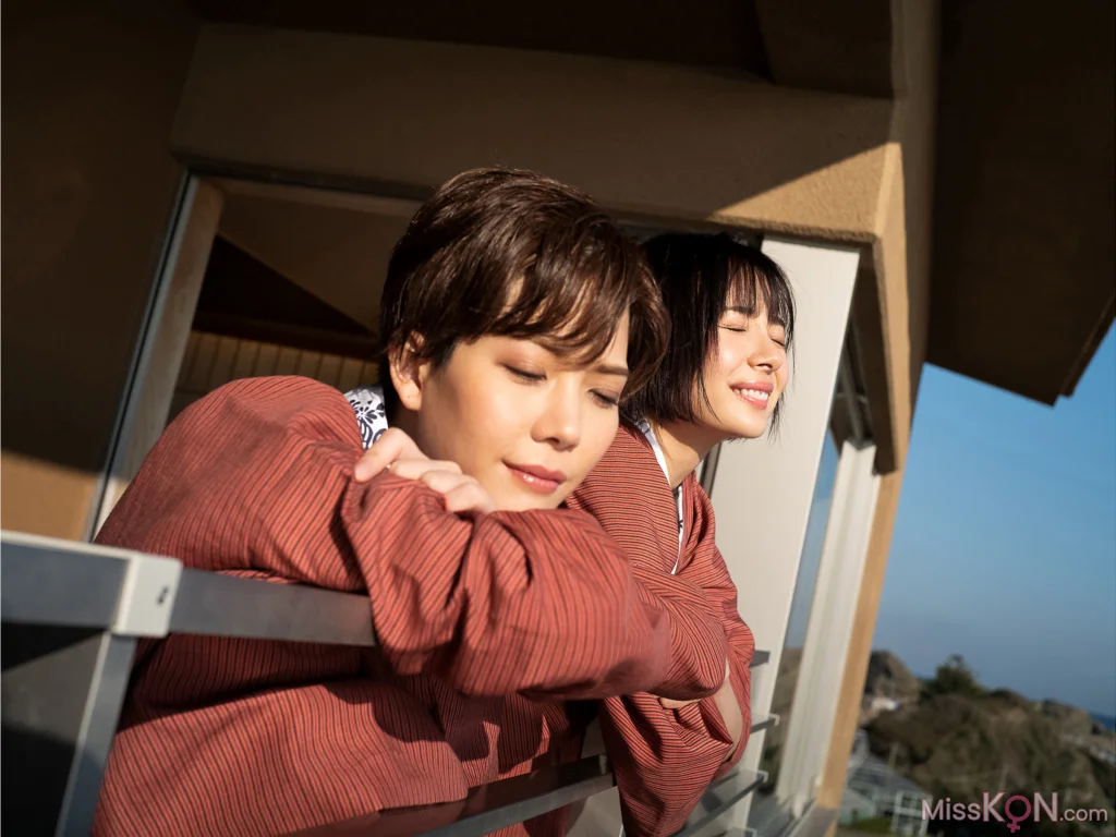 [JP] Mari Takamiya (高宮まり) & Sayaka Okada (岡田紗佳): 週刊ポストデジタル写真集 牌 X 牌 (43 photos)