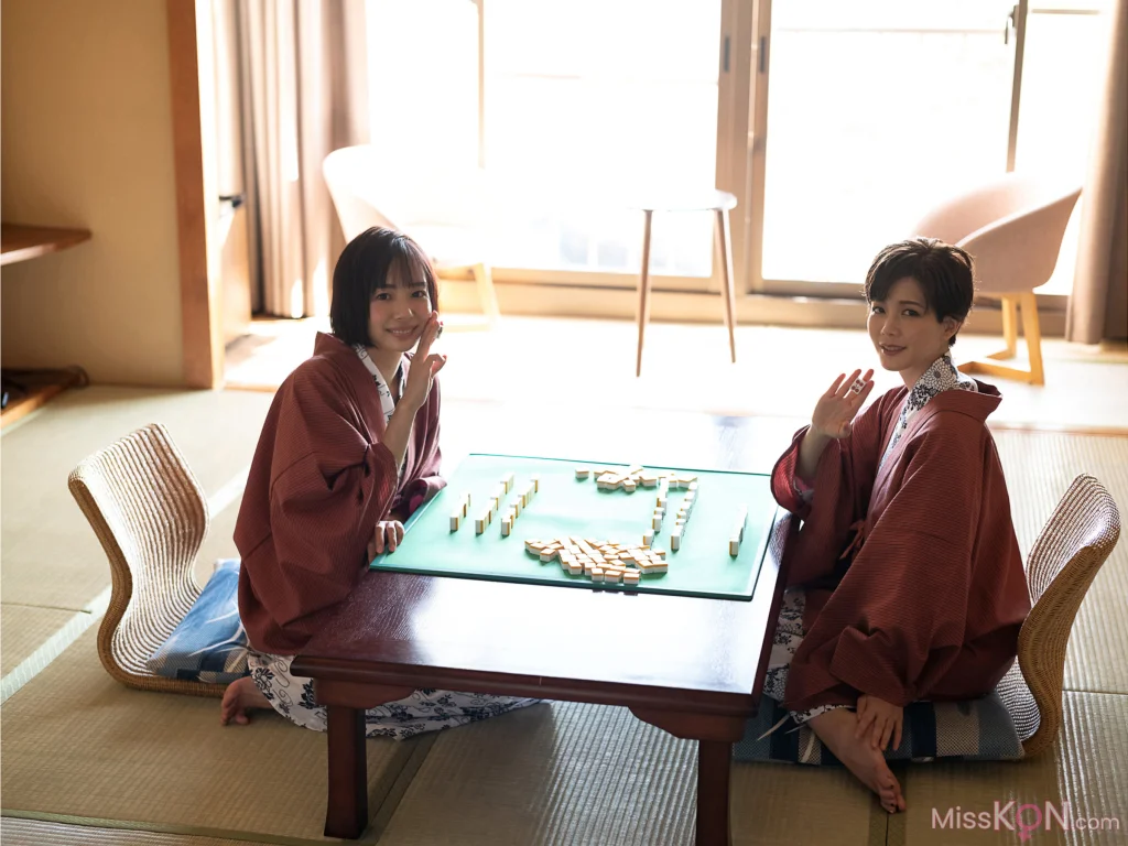 [JP] Mari Takamiya (高宮まり) & Sayaka Okada (岡田紗佳): 週刊ポストデジタル写真集 牌 X 牌 (43 photos)