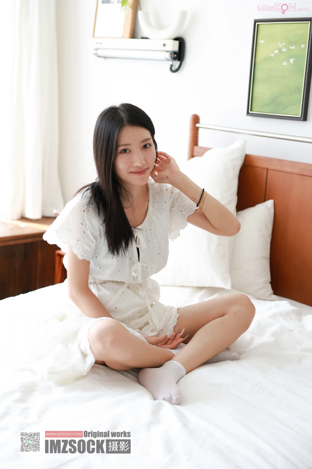 [MZSOCK爱美足] No.343: 微微 (134 photos)
