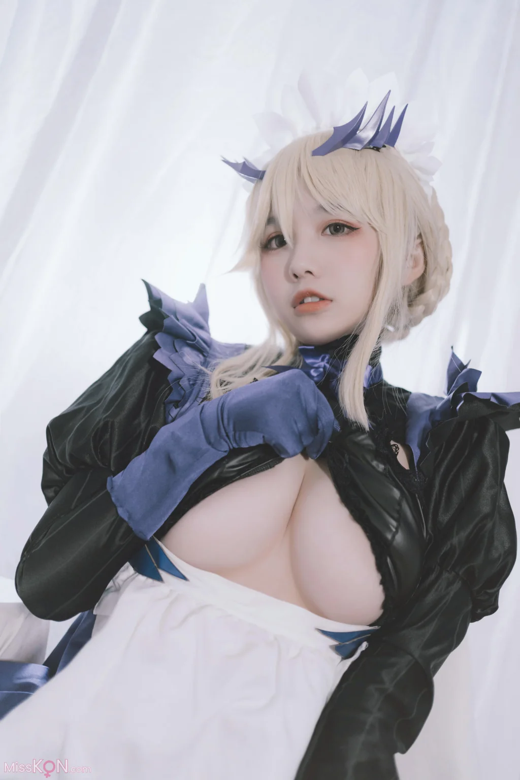 Coser@阿半今天很开心: FGO-黑枪呆女仆 (69 photos)