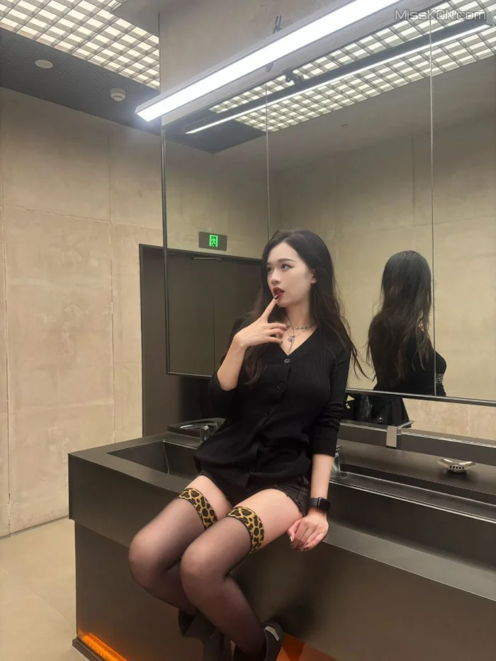 顶级泄密: 纯欲 期 五位纯欲反差婊私拍流出 (564 photos + 57 videos) – Page 4