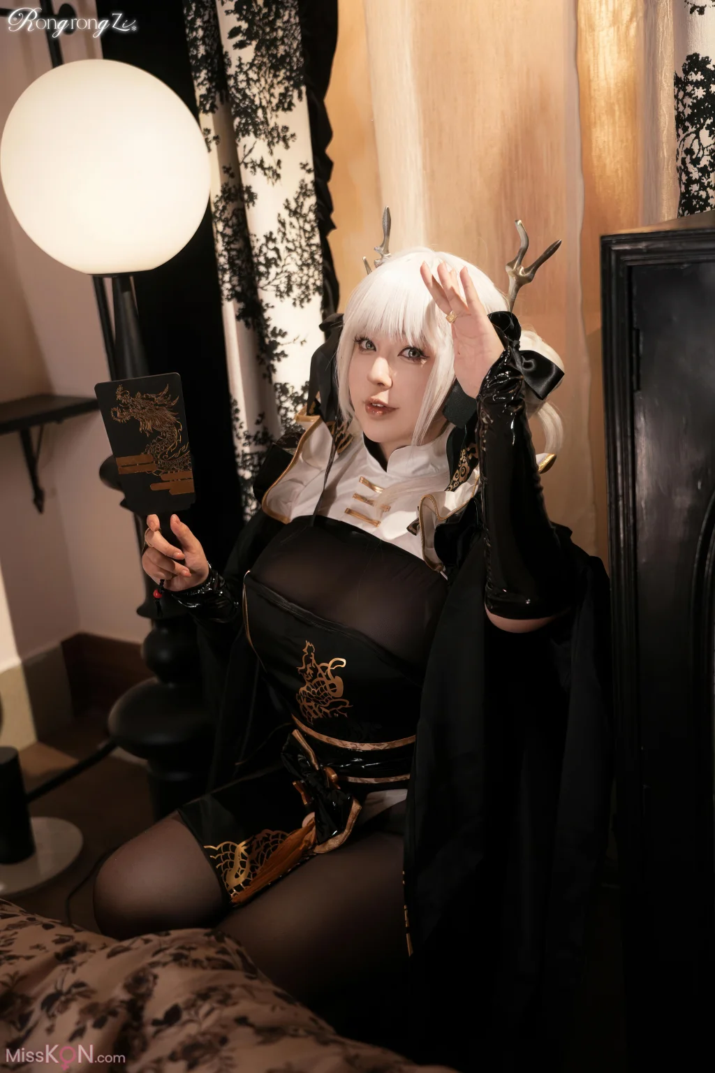 Coser@小容仔咕咕咕w: NIKKE胜利女神-布兰儿白兔 (45 photos)
