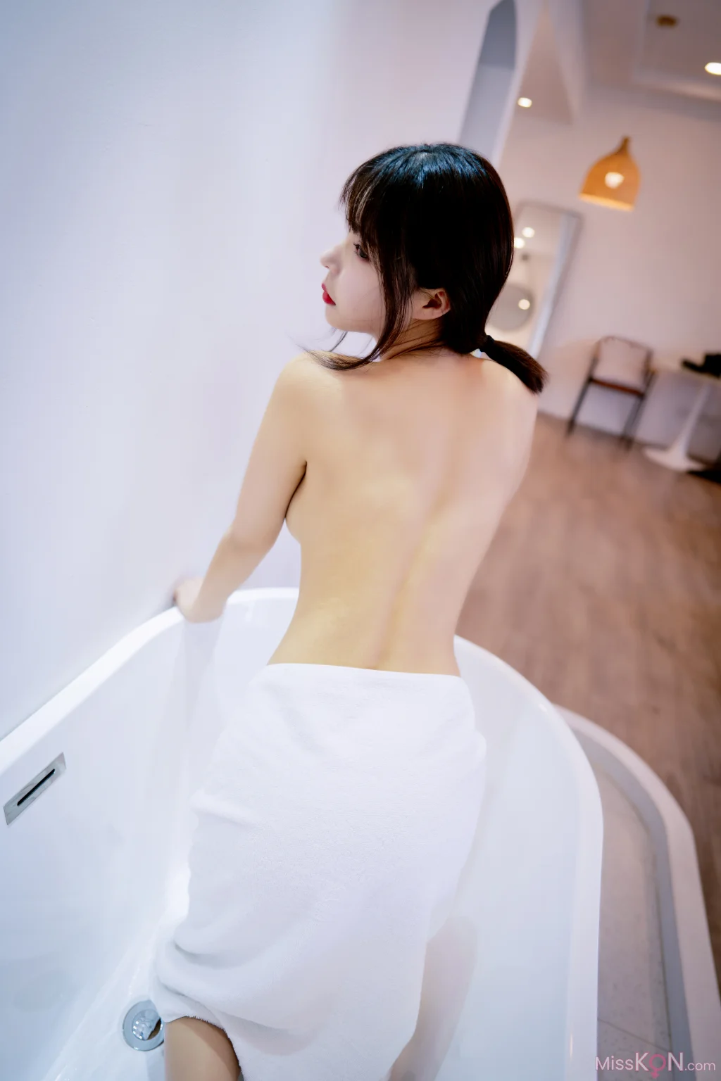 Coser@亚马逊鲶鱼: 浴巾 (18 photos)
