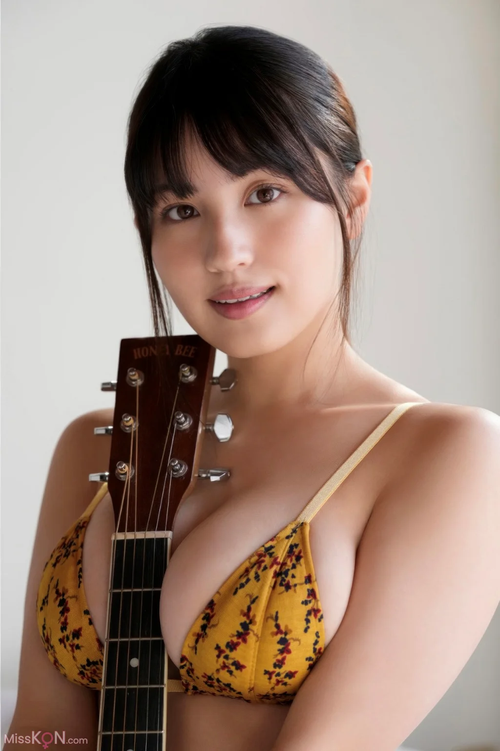 [JP] Fūka Hanasaki (花咲楓香): FLASHデジタル写真集 ルーキーはHカップ！ (90 photos) – Page 2