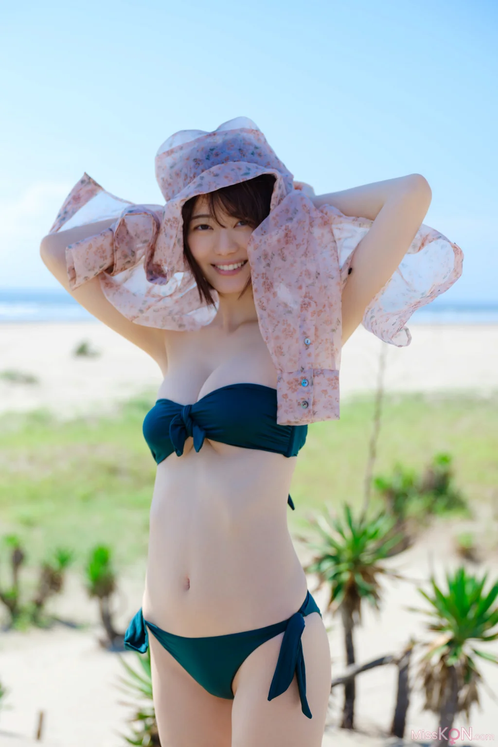 [JP] Ikechan (いけちゃん): FRIDAYデジタル写真集 人気YouTuberと癒やしの休日 (107 photos)