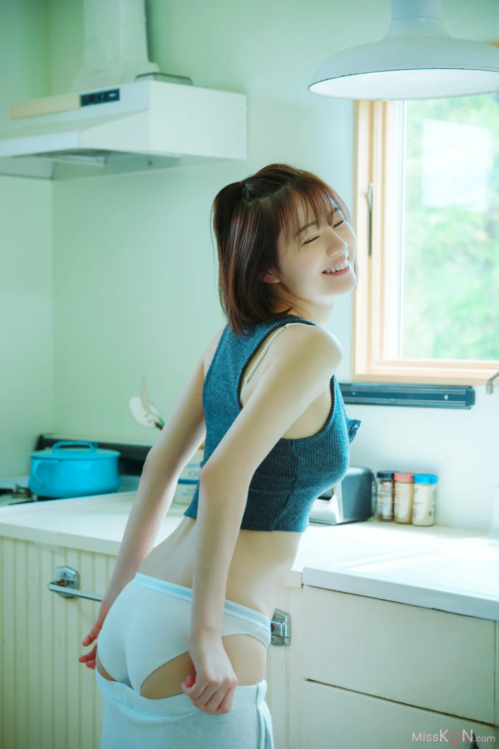[JP] Ikechan (いけちゃん): FRIDAYデジタル写真集 人気YouTuberと癒やしの休日 (107 photos) – Page 2