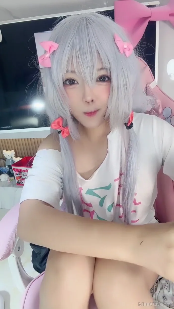张婉萌: 二次元校花 美到炸 尺度突破 (26 photos + 3 videos) – Page 2