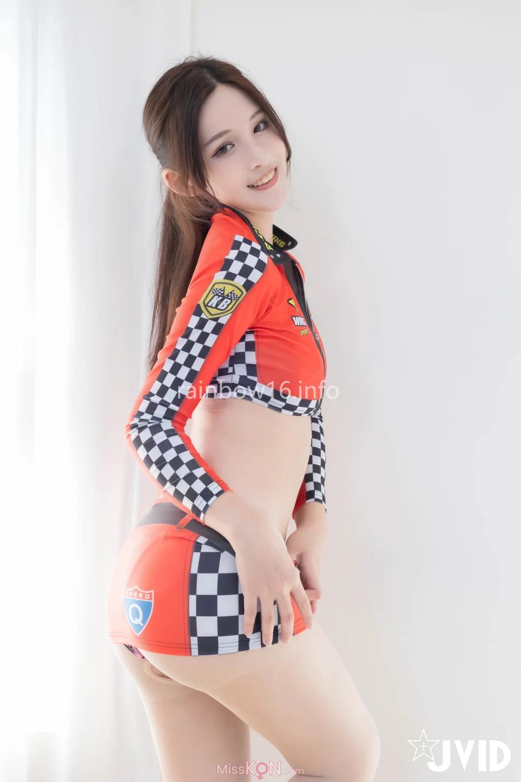 [JVID] 伊芙蝶 & Ash艾希: 【四點全露】首次合體珍藏❤ 賽車女郎油亮絲襪美腳蕾絲邊誘惑 (188 photos + 1 video) – Page 2