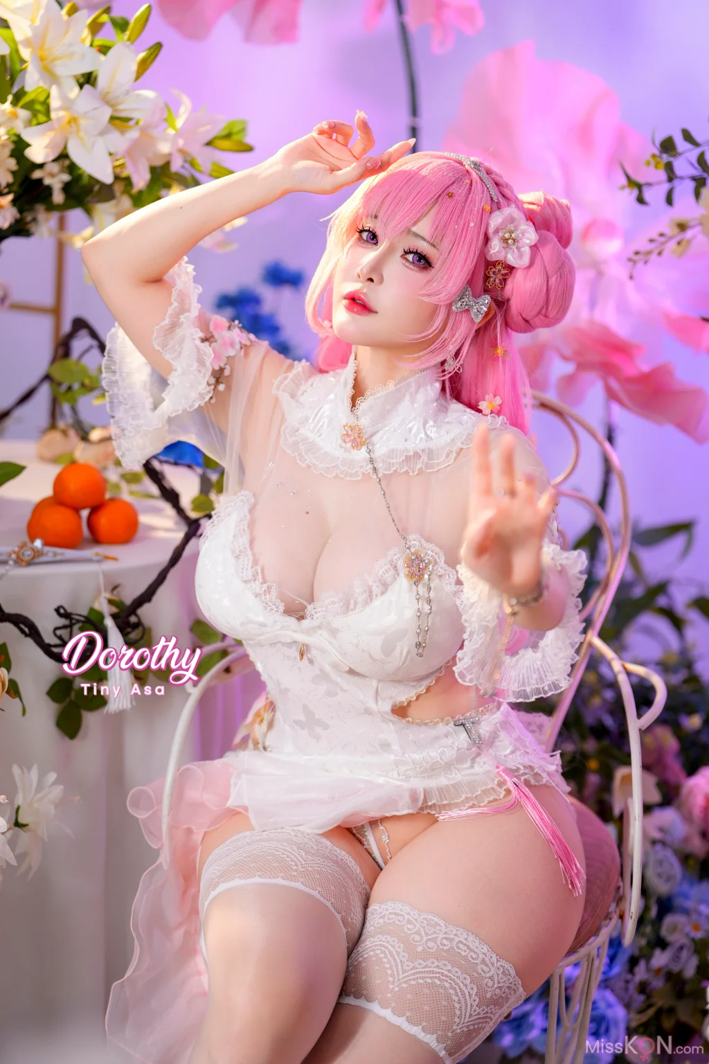 Coser@Tiny Asa: アサ Dorothy  NIKKE (82 photos + 2 videos)