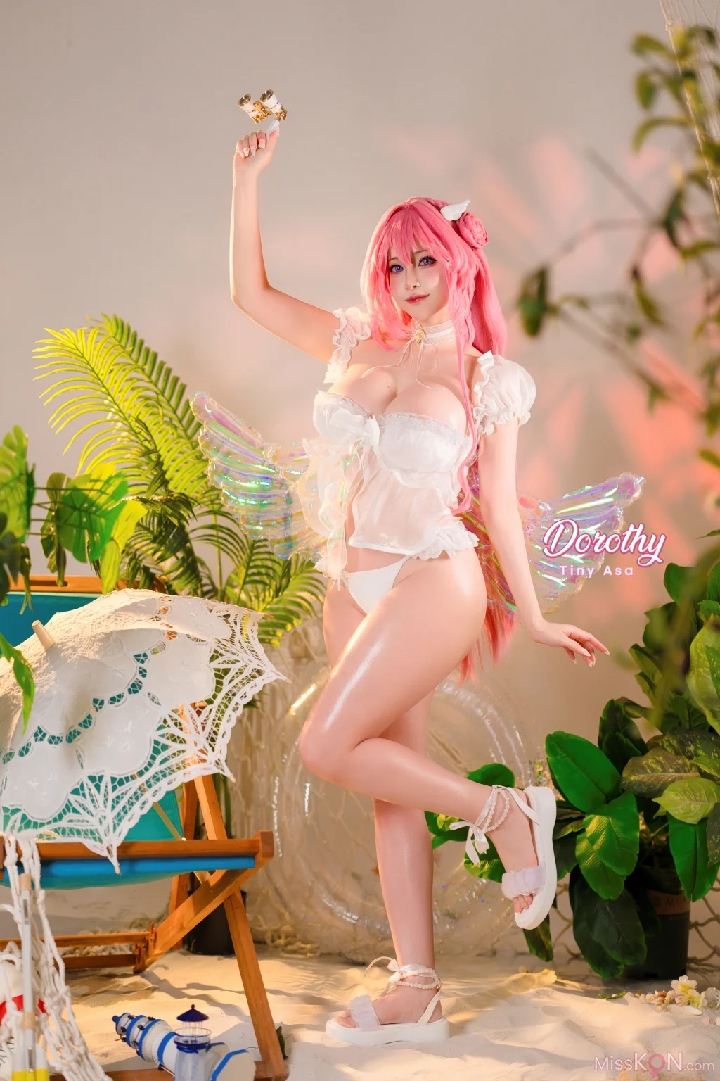 Coser@Tiny Asa: アサ Dorothy  NIKKE (82 photos + 2 videos)