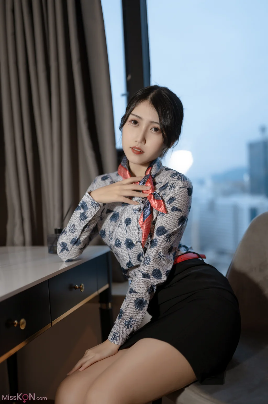 Coser@不呆猫: 东航空姐制服 (66 photos + 1 video)