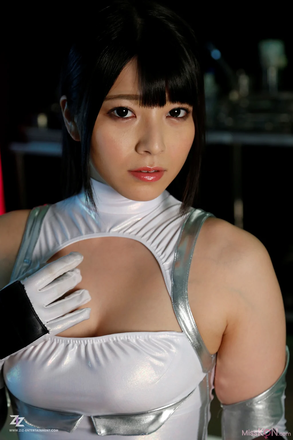 [JP] Ai Uehara (上原亜衣): [ZIZG-004TA] Digital Photobook Taimanin Murasaki 上原亜衣 デジタル写真集・対魔忍ムラサキ購入特典 (45 photos) – Page 2