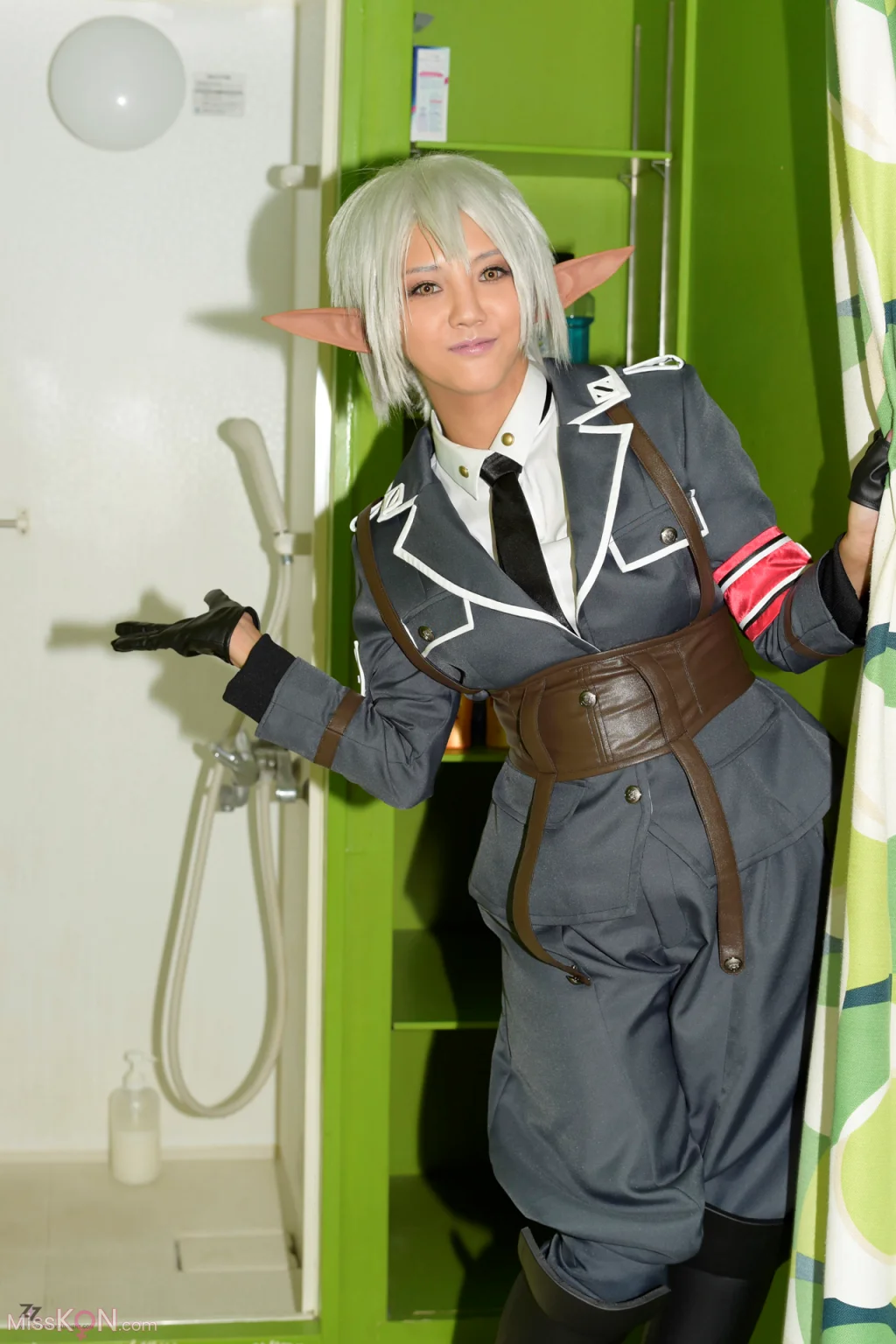 [JP] Rei Mizuna (みづなれい) & Claire Hasumi: [ZIZG-013TC] Elf Female Officer Trapped in a Trap 虜囚市場 -罠に嵌められたエルフの女将校- みづなれい デジタル写真集 (56 photos) – Page 2
